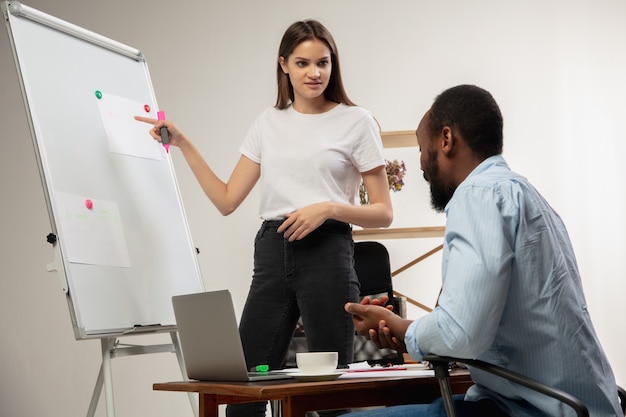 Coaching Profesional: Definición, Beneficios, Habilidades y Competencias 1 Coaching Profesional: Definición, Beneficios, Habilidades y Competencias